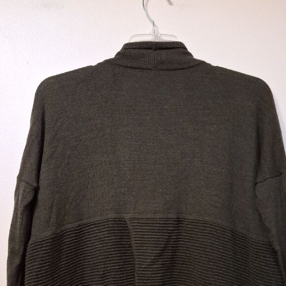 Lululemon Cardigan Sweater Womens Dark Green Size M-L (no tag) Long Sleeves Warm - Picture 7 of 9